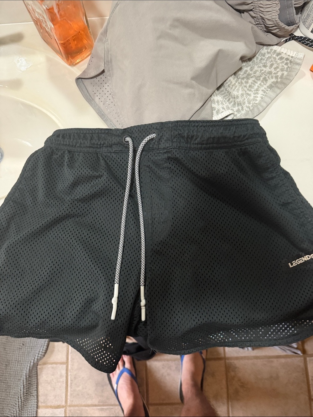 Legends Luka Shorts 5 inch size large Athletic Mesh Run Shorts in Black